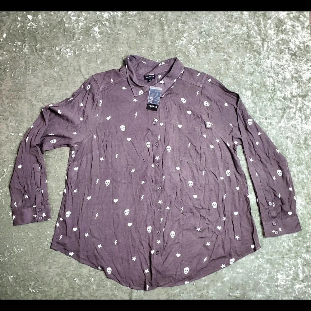 Torrid Dark Grey Scattered Gem Button Up‎ Blouse